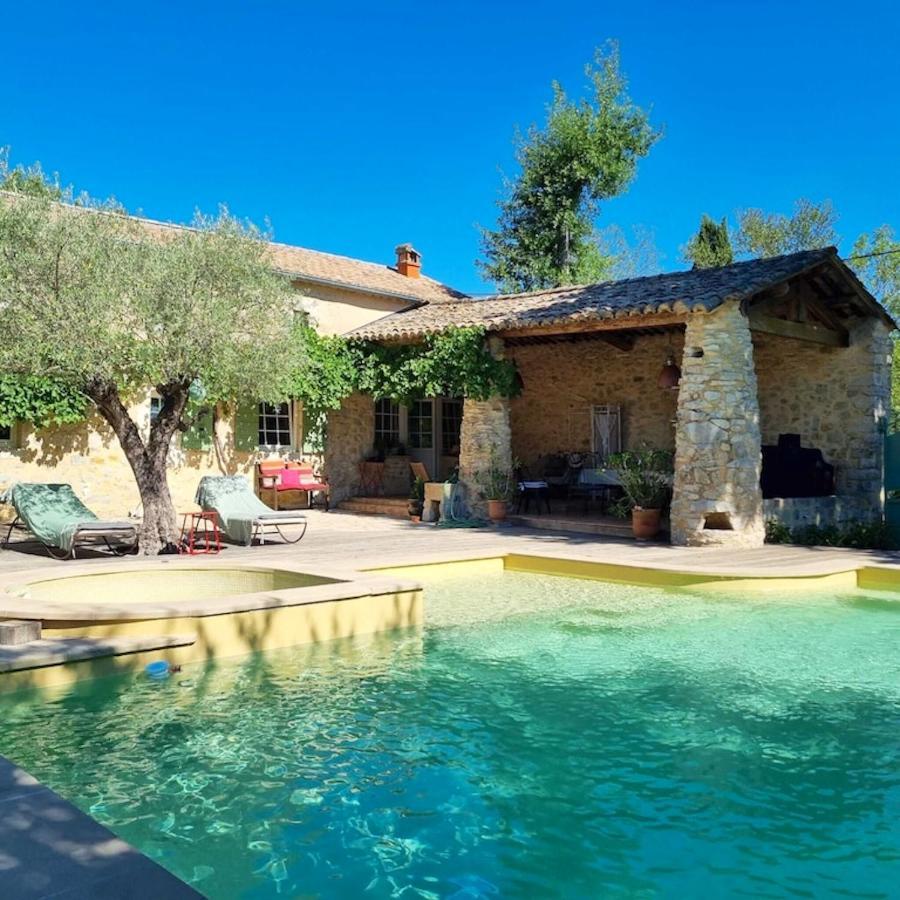 Villa Charmante A Lussan Avec Piscine Privee Et Jardin Closa Exterior photo